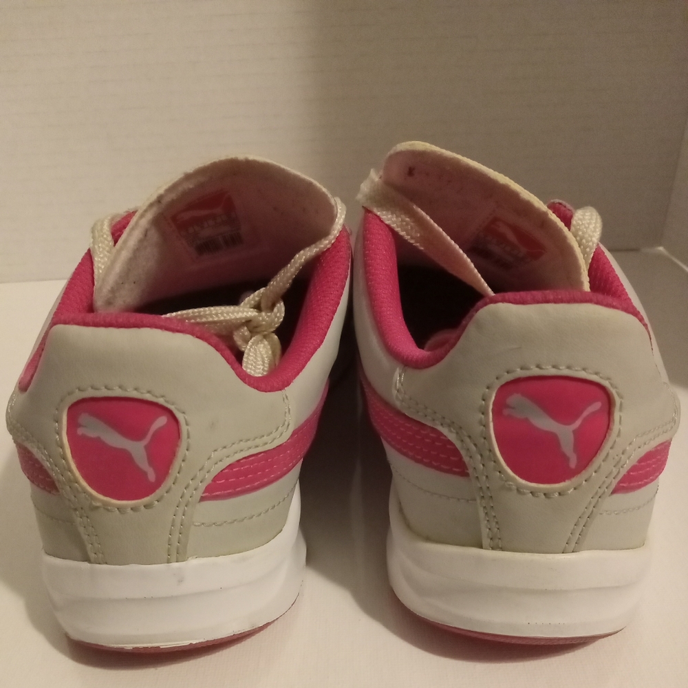 Puma - Picture 4 of 9